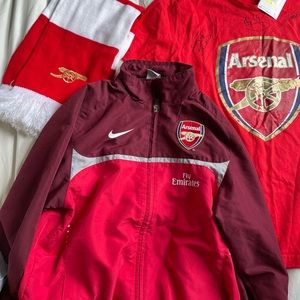 Arsenal FC Autographed T-Shirt, Scarf